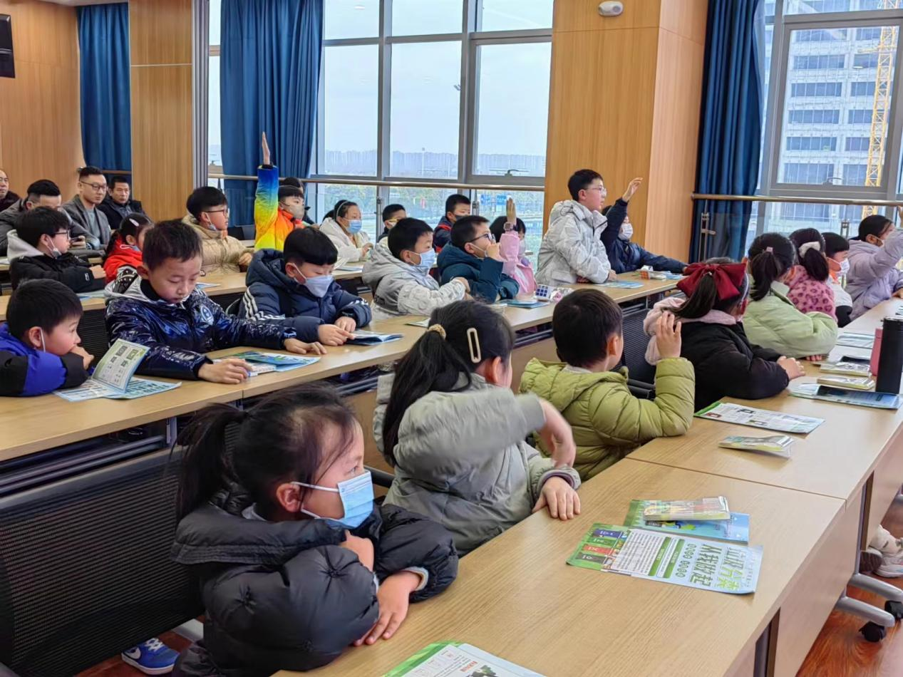 華展貓先生，校園垃圾分類活動，智能垃圾分類